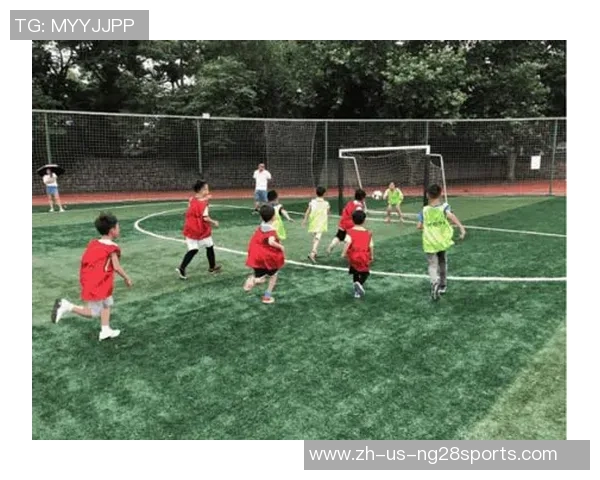 青岛足球男生的拼搏精神与青春梦想在绿茵场上绽放光彩